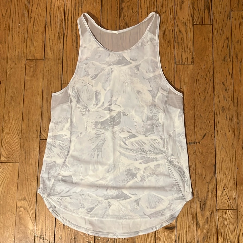 Lulu lemon top